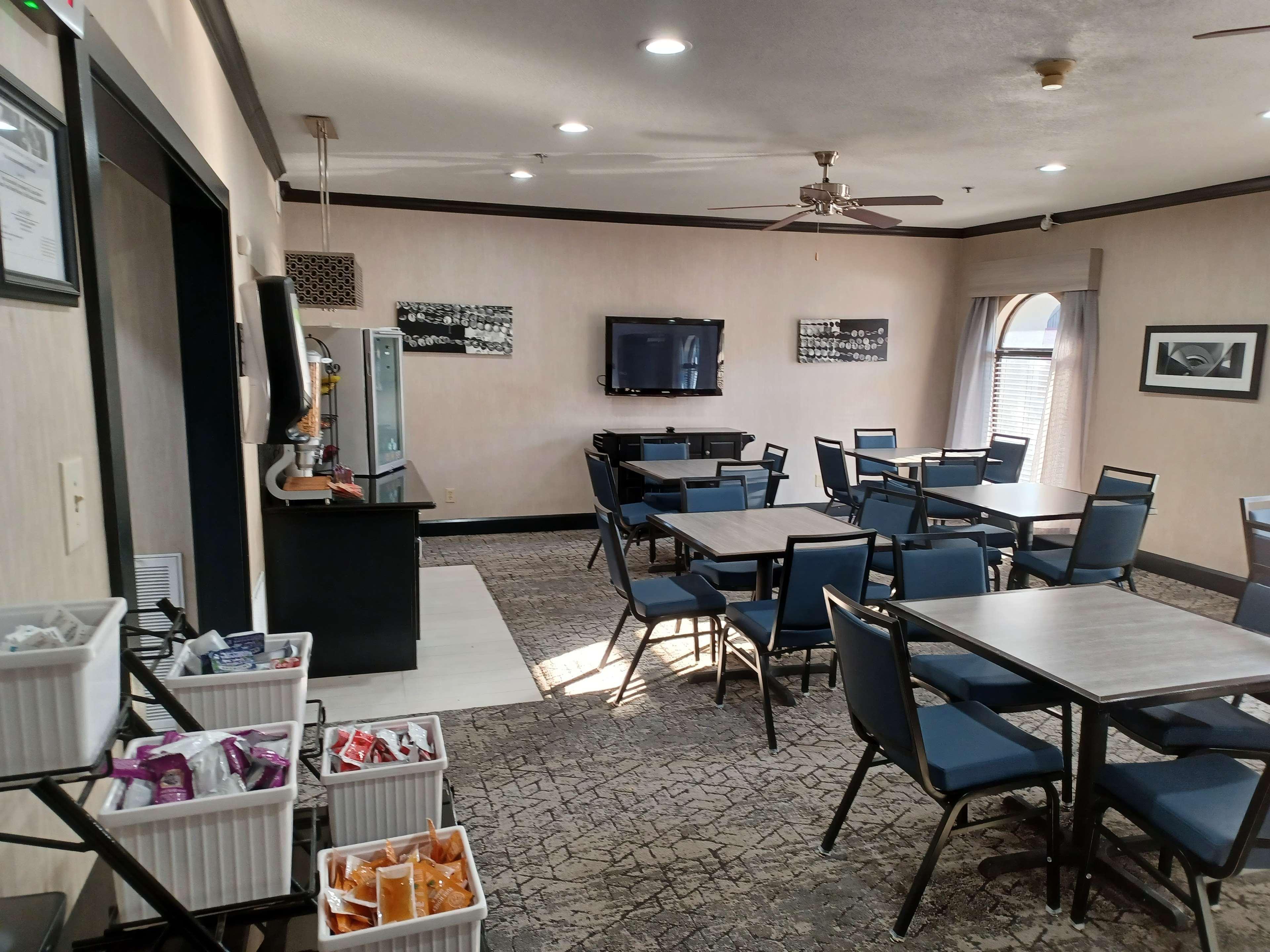 Best Western Huntsville Exterior photo